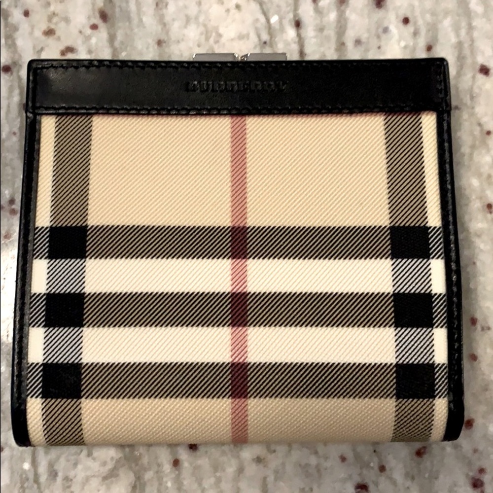 Burberry wallet